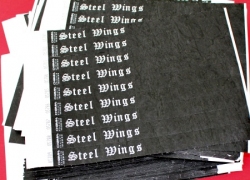 Контрольные бумажные браслеты Tyvek Black. Steel Wings. Нанесение белой краской.