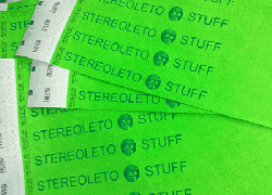 Контрольные бумажные браслеты Tyvek Neon Green. Stereoleto 2011. Нанесение синей краской (шелкография).